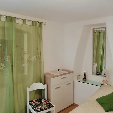 House Jasna In Island Center Holiday home *