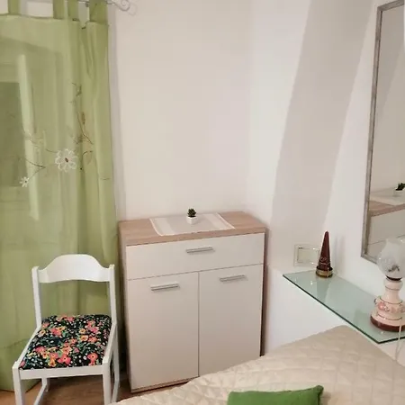House Jasna In Island Center Silba