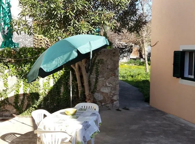 House Jasna In Island Center Silba