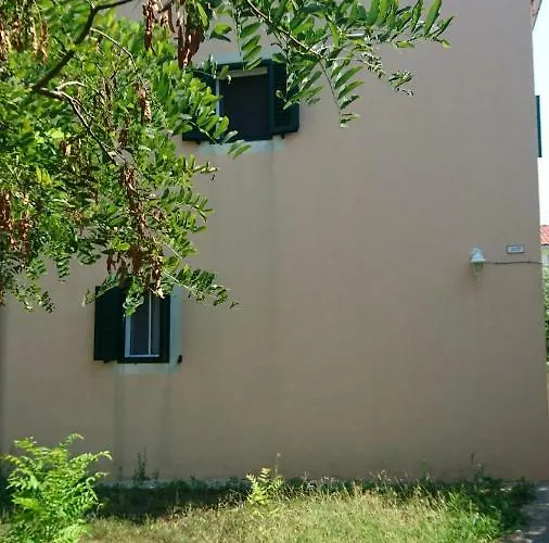 House Jasna In Island Center